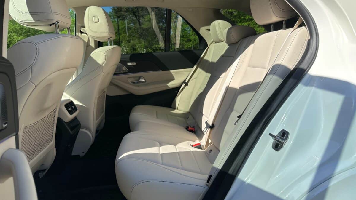 Mercedes GLE - Rear seats