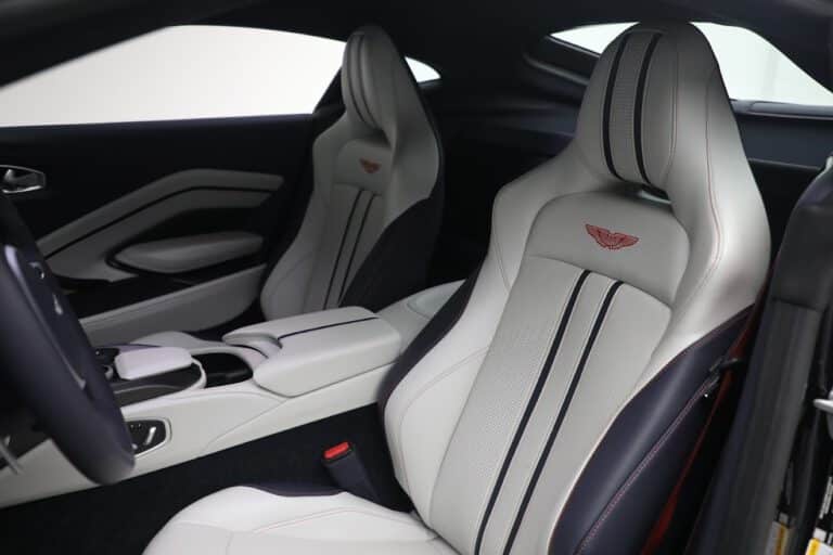 Aston Martin Vantage Front seats