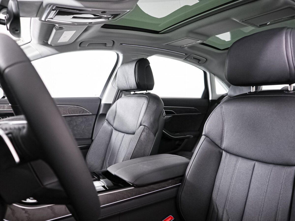 Audi A8 Two front seats