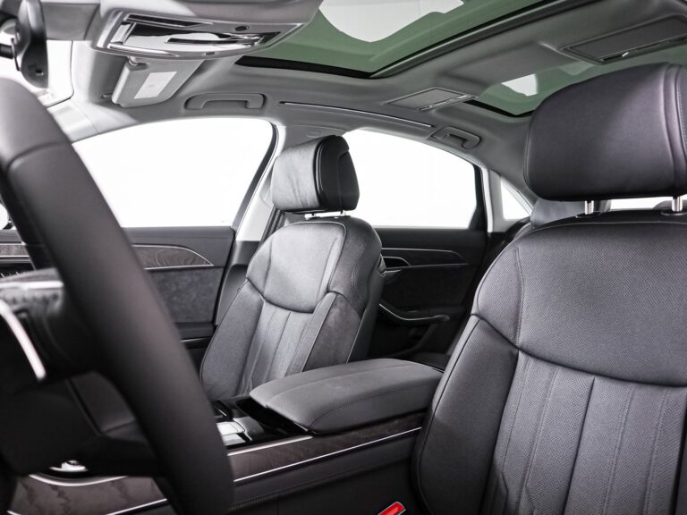 Audi A8 Two front seats
