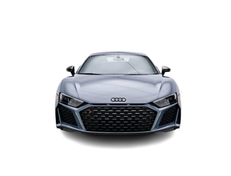 Audi R8 Front view