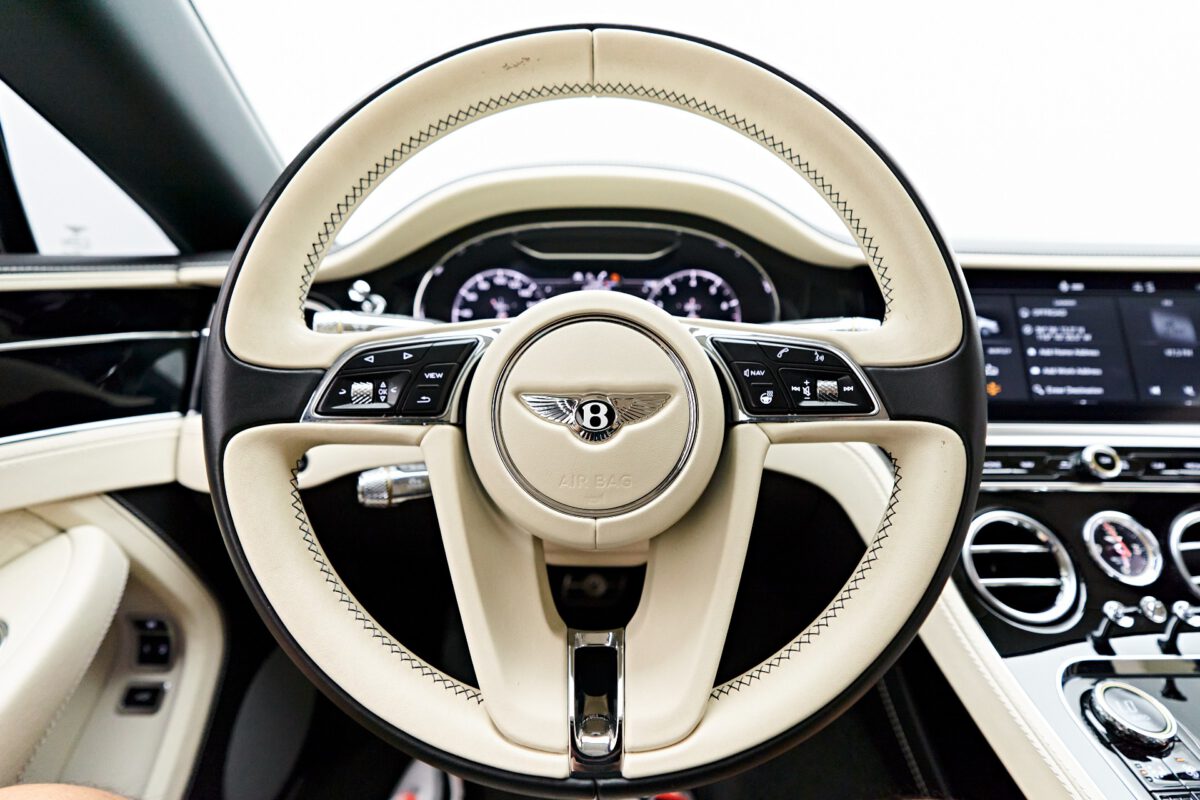 Bentley Continental GT Driving wheel