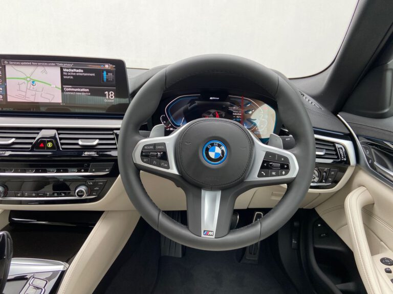 BMW 5 Series Driving wheel