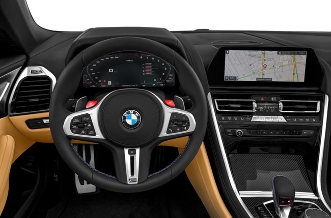 BMW M8 Cabriolet Driving wheel