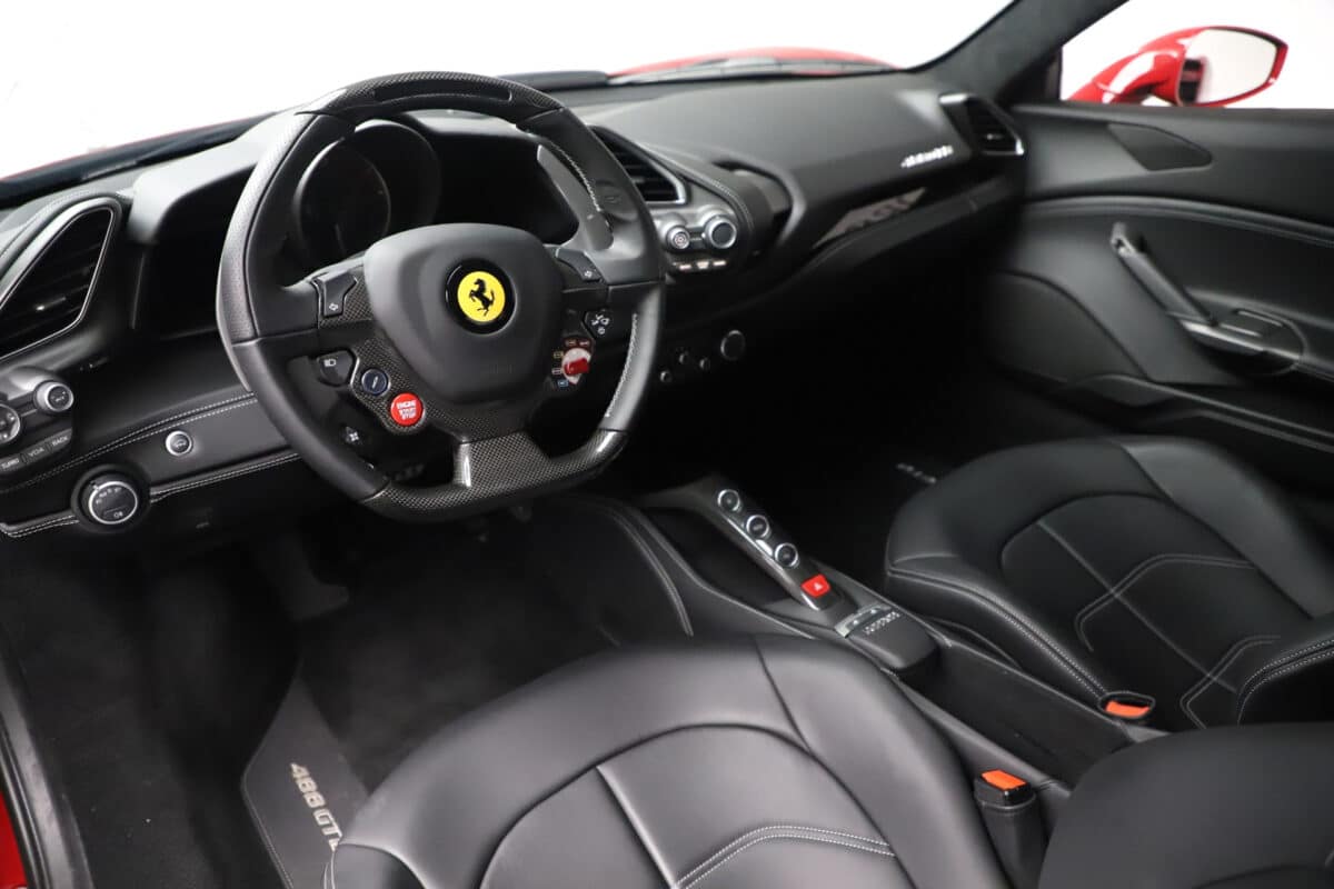 Ferrari 488 GTB Driver's seat
