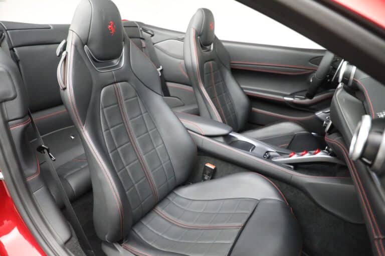 Portofino M Front seats