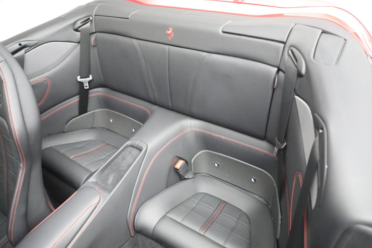 Portofino M Rear seats
