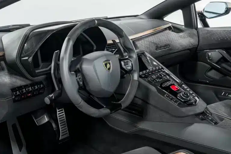 Lamborghini Aventador Driving wheel