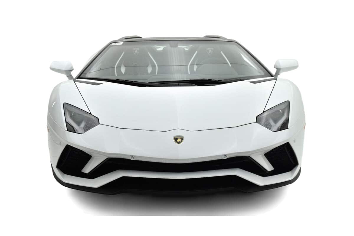 Lamborghini Aventador Roadster Front view