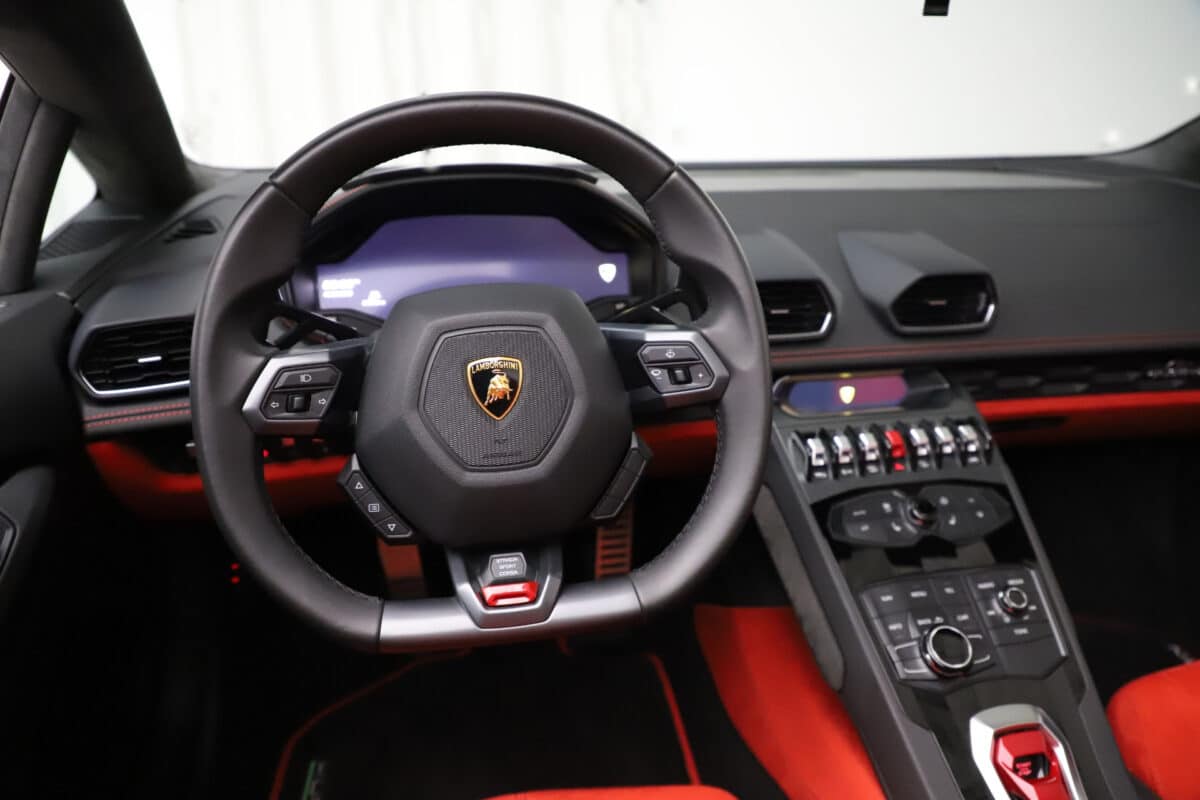 Lamborghini Huracan Spyder Driving wheel