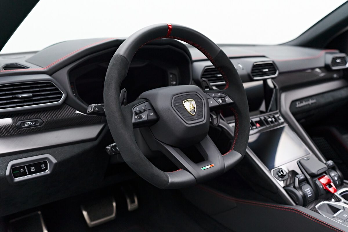 Lamborghini Urus Performante Driving Wheel