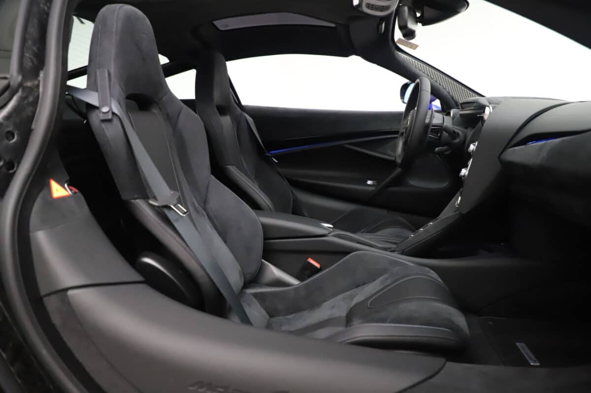 McLaren 720S Front seats