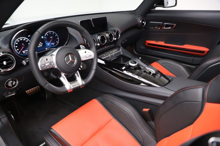 Mercedes AMG GT Roadster Driver's seat