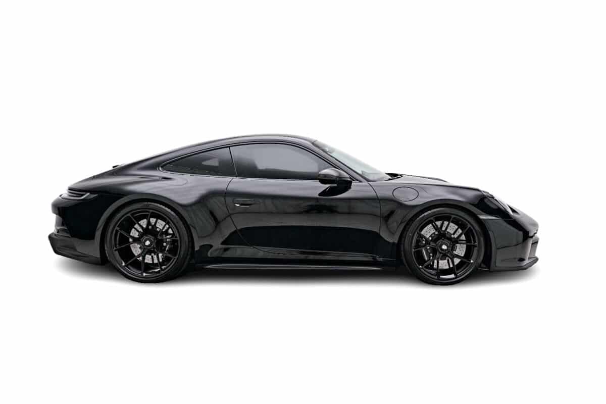 Black Porsche 911 GT3 Side view