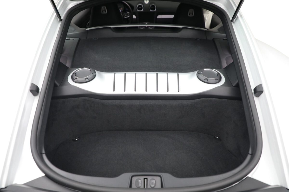Porsche 718 Cayman Boot space