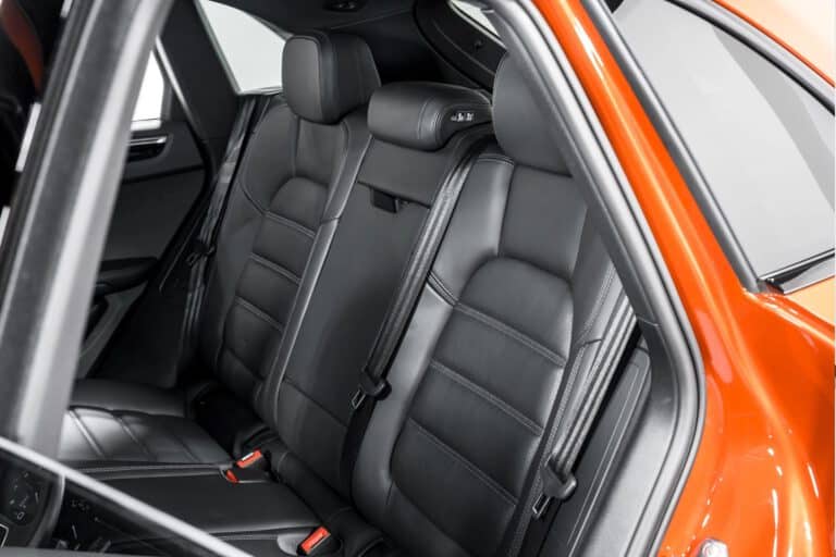 Porsche Cayenne Turbo Rear seats
