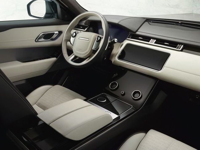 Range Rover Velar Driving cockpit