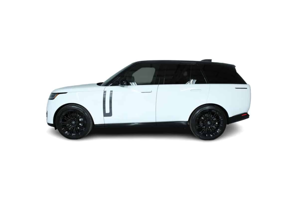 Range Rover Vogue Side view