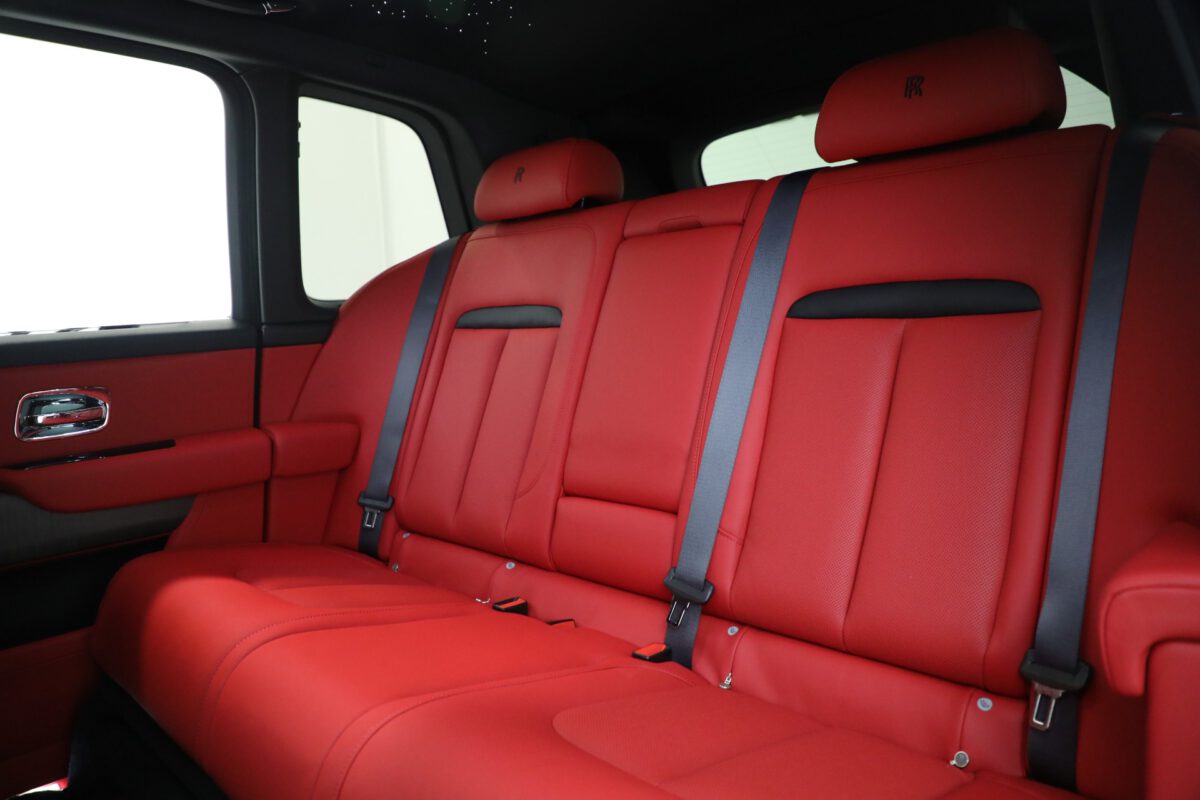 Rolls-Royce Cullinan Rear seats